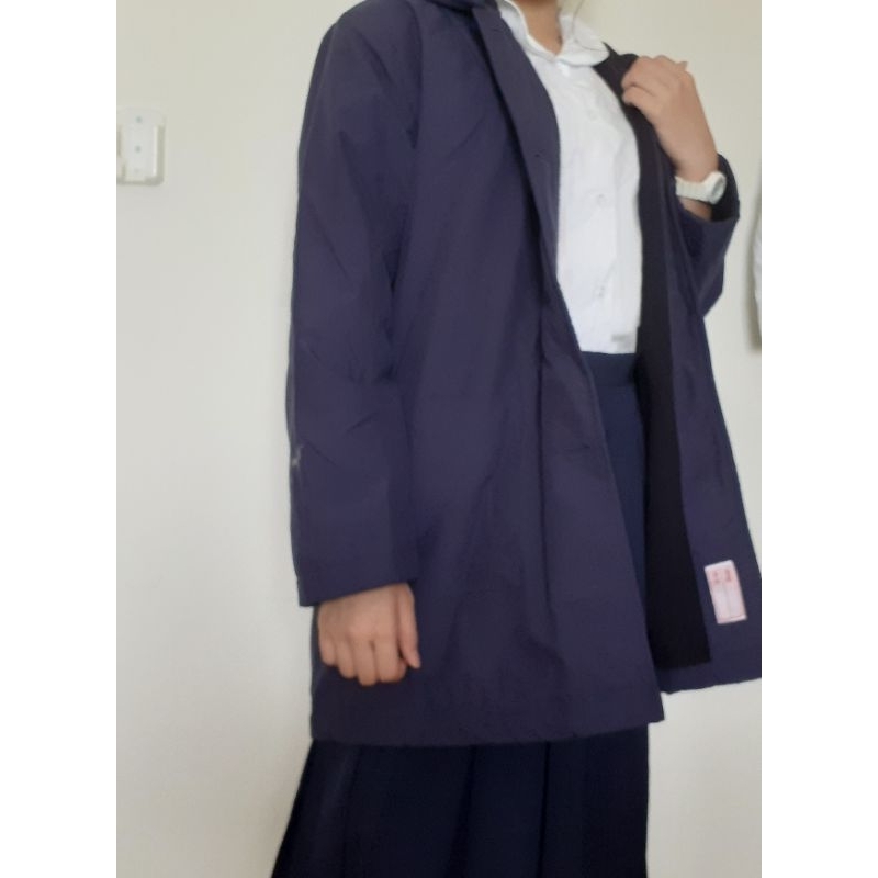 衛理女中國中部制服-大外套