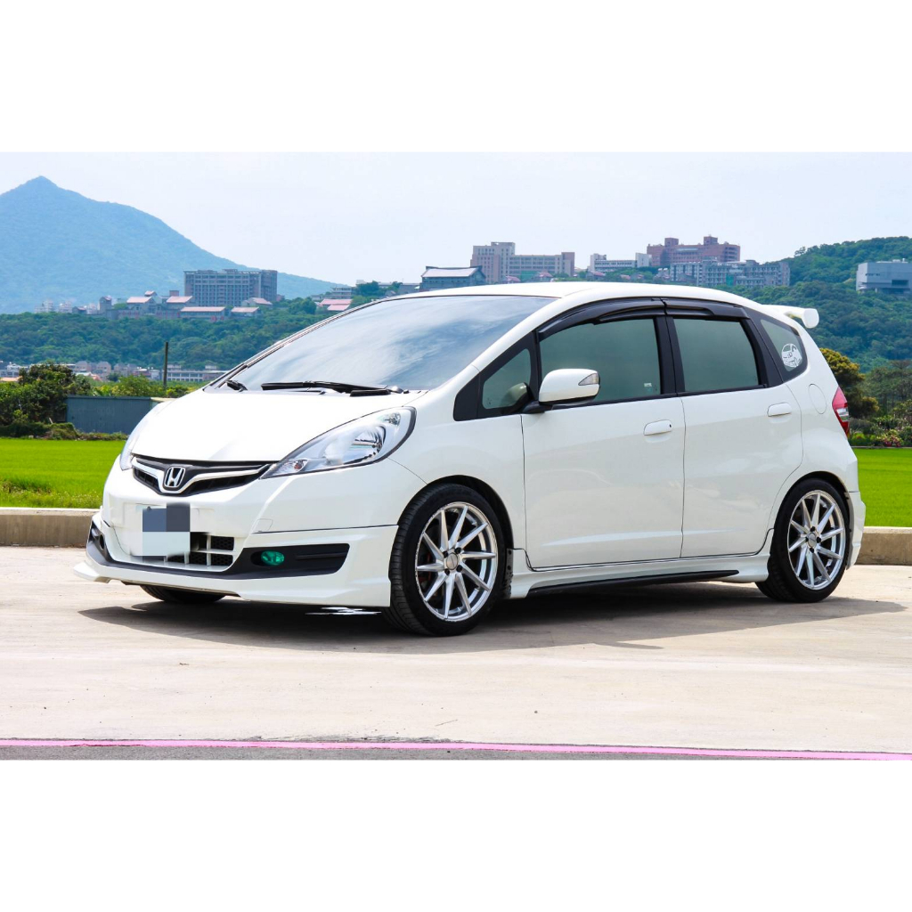 2014年 HONDA FIT VTIS 頂級白色