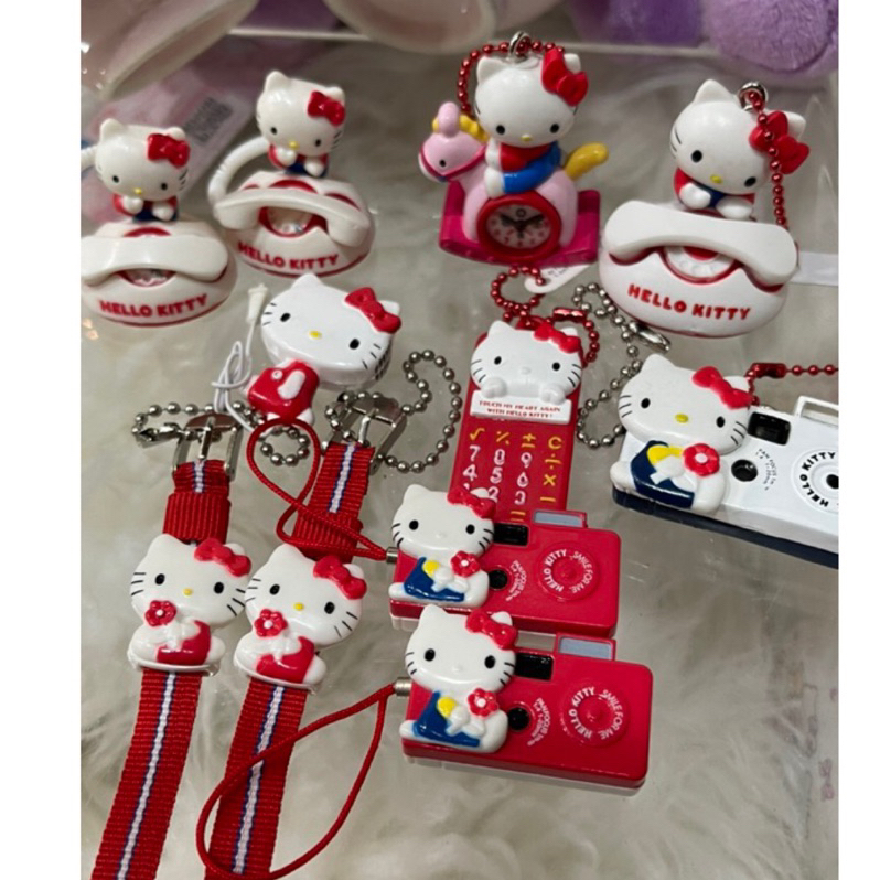 日本進口Hello Kitty微型人氣商品鑰匙圈（大電話 白色相機已售）有擺飾電話 吹風機手錶 照相機