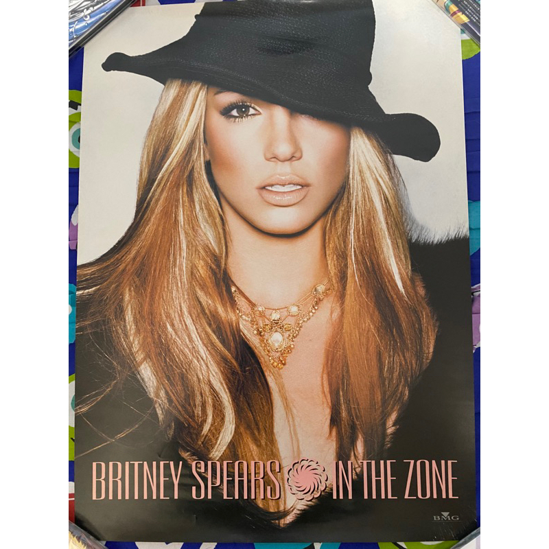小甜甜布蘭妮Britney Spears專輯In the zone流行禁區台版海報