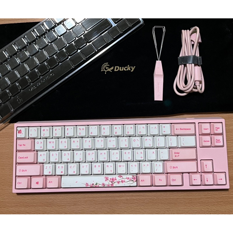 阿米洛Varmilo MIYA 68 Pro 櫻花 機械鍵盤/粉色背光/櫻桃紅軸