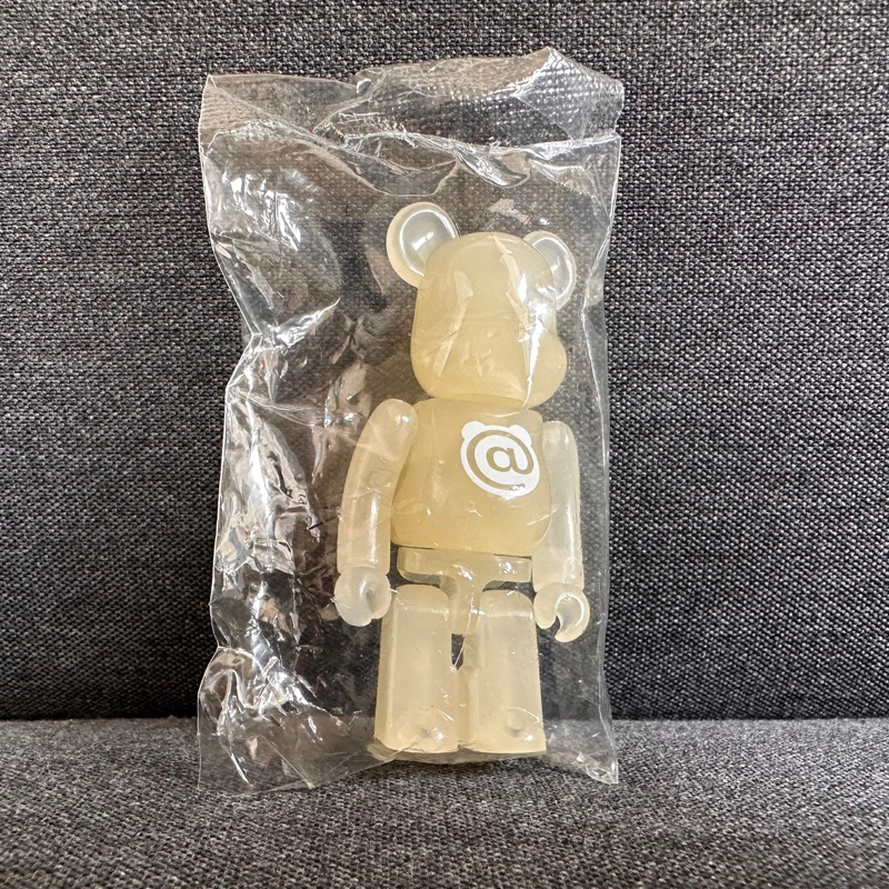 BE@RBRICK 100% 40代 確認款字母熊@