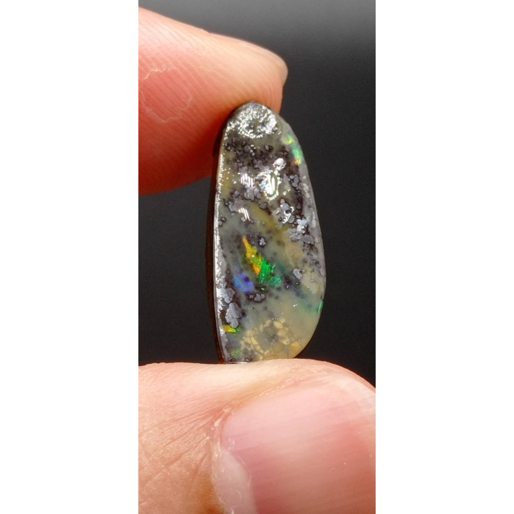 茱莉亞 澳洲蛋白石 礫背蛋白石原礦 編號R83 原石 boulder opal 歐泊 澳寶 閃山雲 歐珀