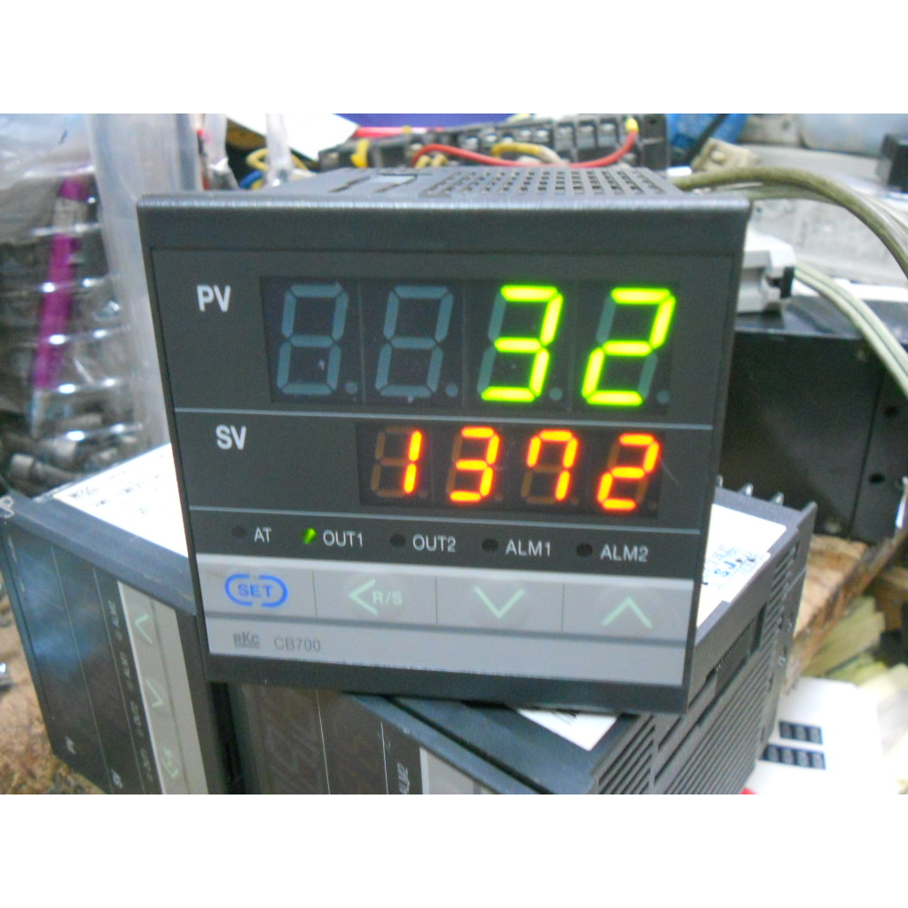 RKC 溫度控制器 CB700 72*72 FK07-M*AN-NN/A/Y 1372度 K (後)