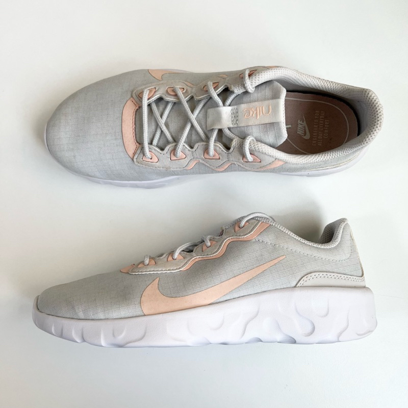 &lt;全新女鞋&gt; Nike W Explore Strada 輕量 休閒 運動 女款 灰粉 CD7091-007