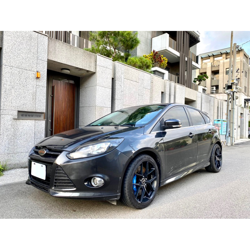 2014年 Ford Focus 5門 柴油