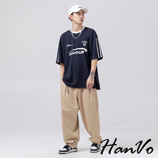 【HanVo】男款FAVOUR賽車元素上衣 重磅數舒適潮流寬鬆短袖上衣 夏季潮流T恤 男生衣著 B1044