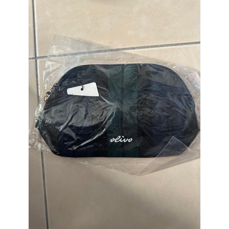 Olivo 滿額贈品經典格紋小包