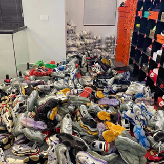 🎁鞋子盲盒，請單獨下單🎁 鞋 福利款 不與其他商品下單 男鞋 女鞋 運動鞋 休閒鞋 高跟鞋 洞洞鞋 潮鞋 鞋子全新