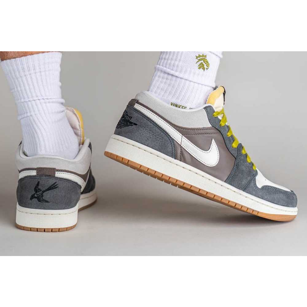【S.M.P】Nike Air Jordan 1 Low SNKRS Day FD0399-004