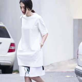 iohll white 內袖簍空上衣/洋裝
