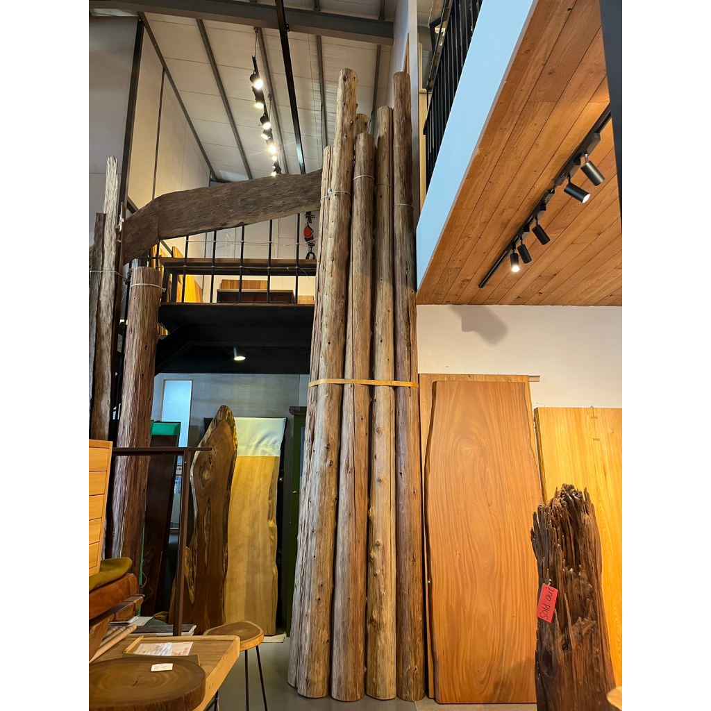 謝木木工作室 台灣亞杉 台灣杉 長度約450~470cm 塗裝義大利環保漆 帶有獨特香氣