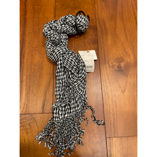 Uniqlo圍巾購自於日本千鳥紋經典款