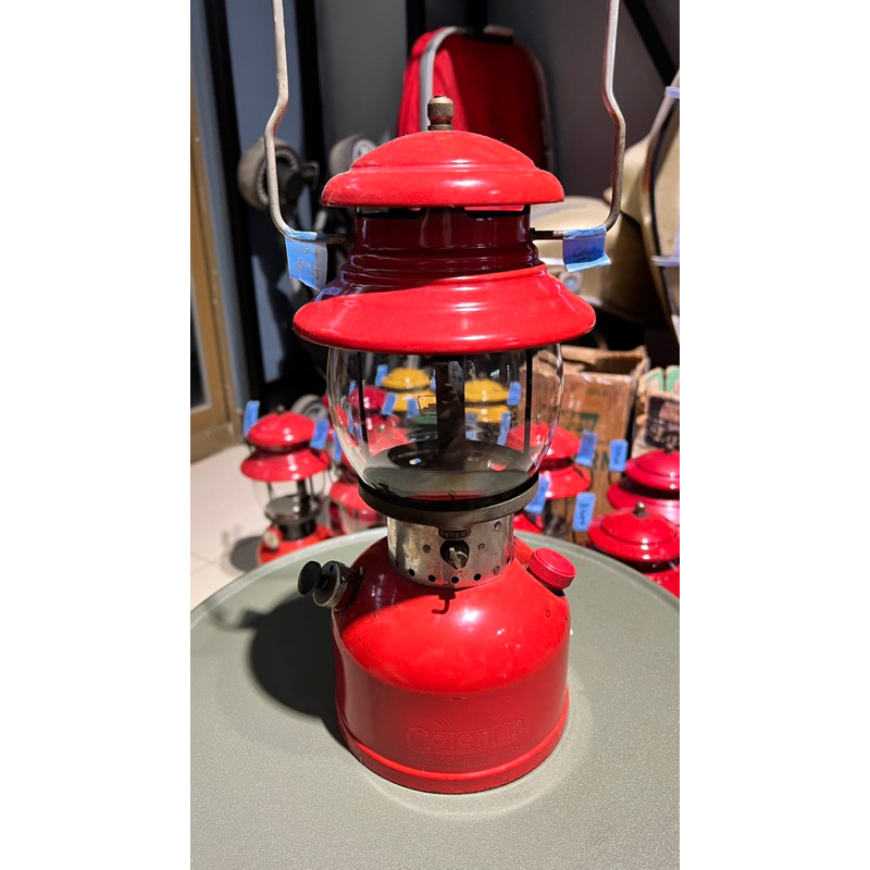 Coleman 200A 經典小紅帽 汽化燈（1958/10）（非LED燈 露營 煤油燈 氣氛燈 打滾燈 復古燈 生日燈