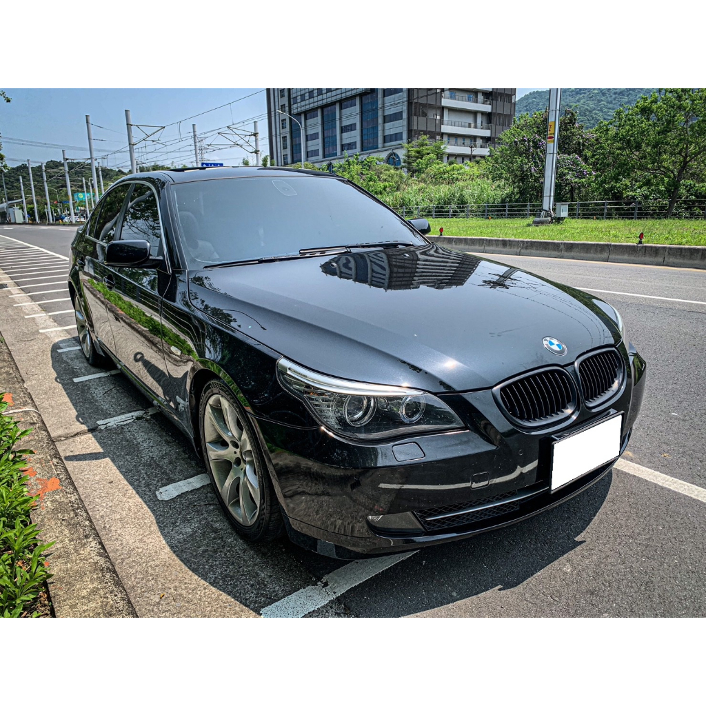 BMW 523I 2.5 e60型 典雅前衛的跑房車代表 國產車價格帶回家！