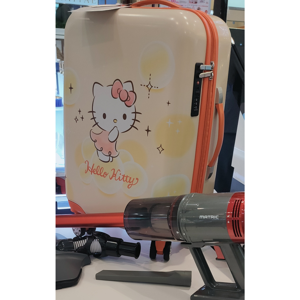 宅配〖資生堂｜SHISEIDO｜三麗鷗｜SANRIO〗Hello Kitty 聯名款 20吋 行李箱 旅行箱 宅配 東京