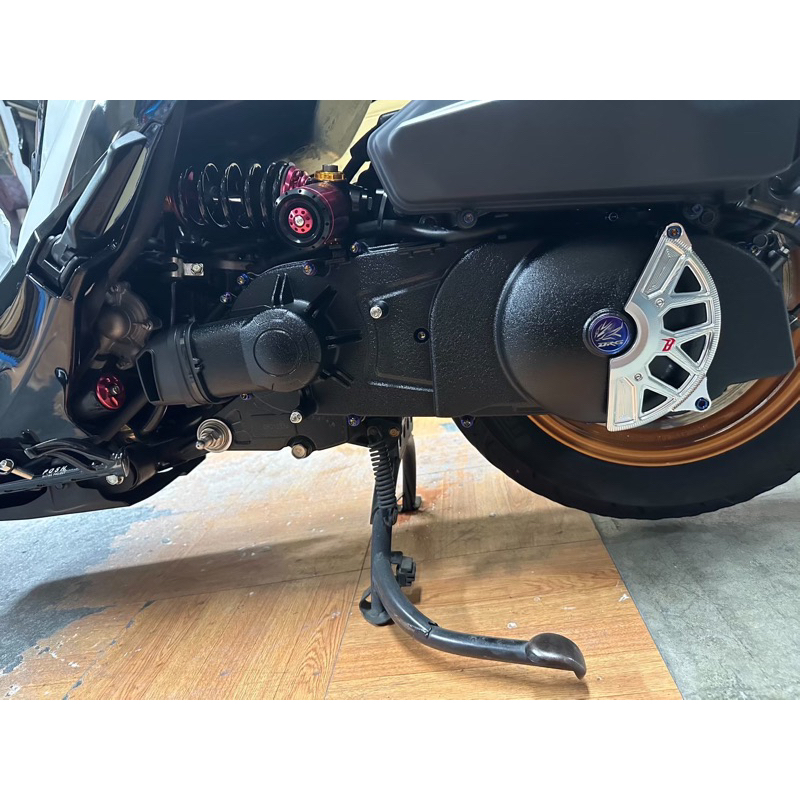 DRG MMBCU  SYM傳動蓋皺紋烤漆<黑>免留車～交換