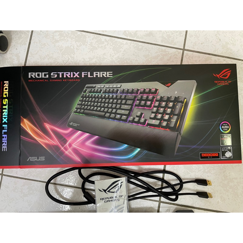 ASUS ROG Strix Flare 機械式有線電競鍵盤(銀軸)