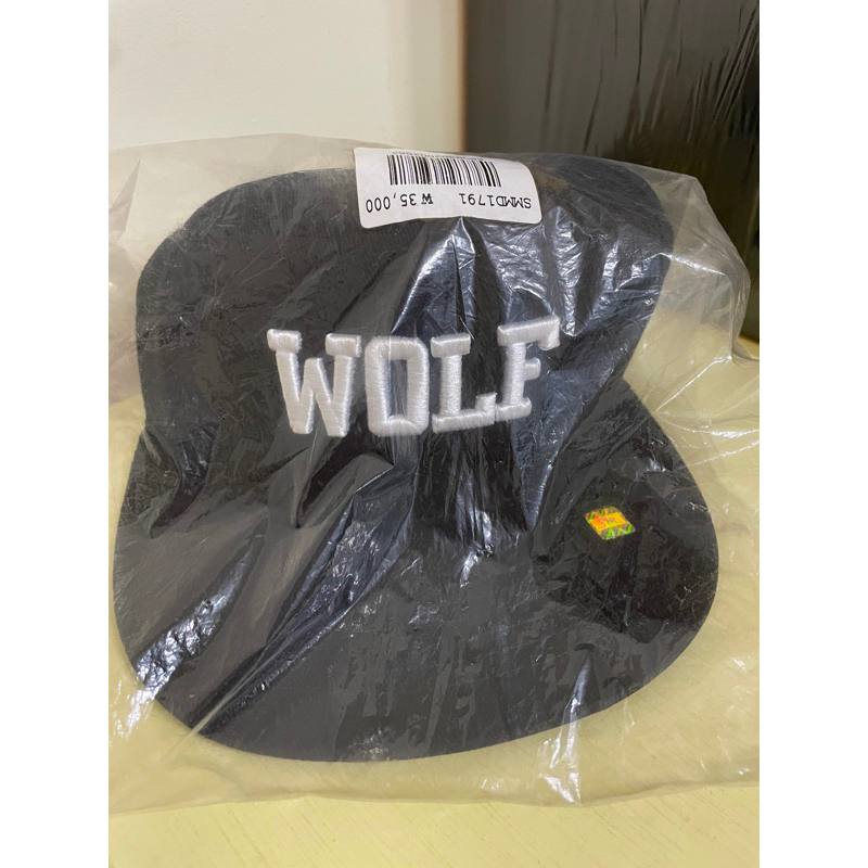 2013年EXO 官方Wolf帽