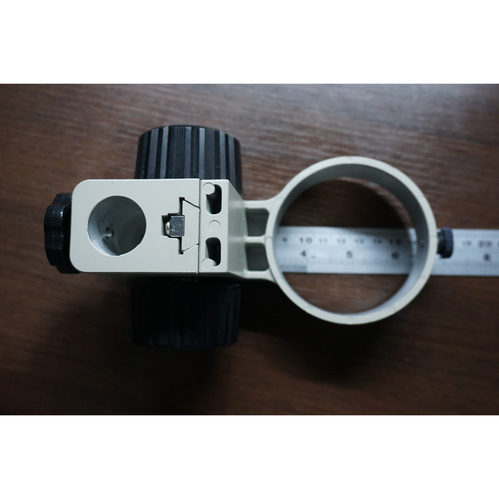 Nikon 立體顯微鏡 環型Z 軸驅動: 粗、細兩段微調微調同軸調焦架