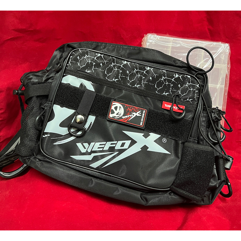 【吹小姐】WEFOX 鉅灣 WDX-1068 路亞包 多功能路亞包 釣魚包 附工具盒 側背包 腰包