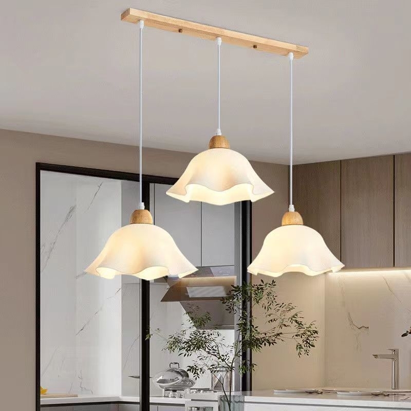 110V北歐木藝餐廳燈2023年新款日式侘寂風臥室床頭吊燈花朵造型led燈憶