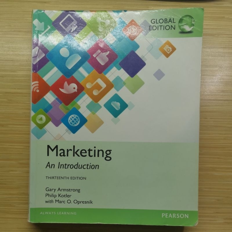 Marketing an introduction global edition (13 edition) 行管教科書