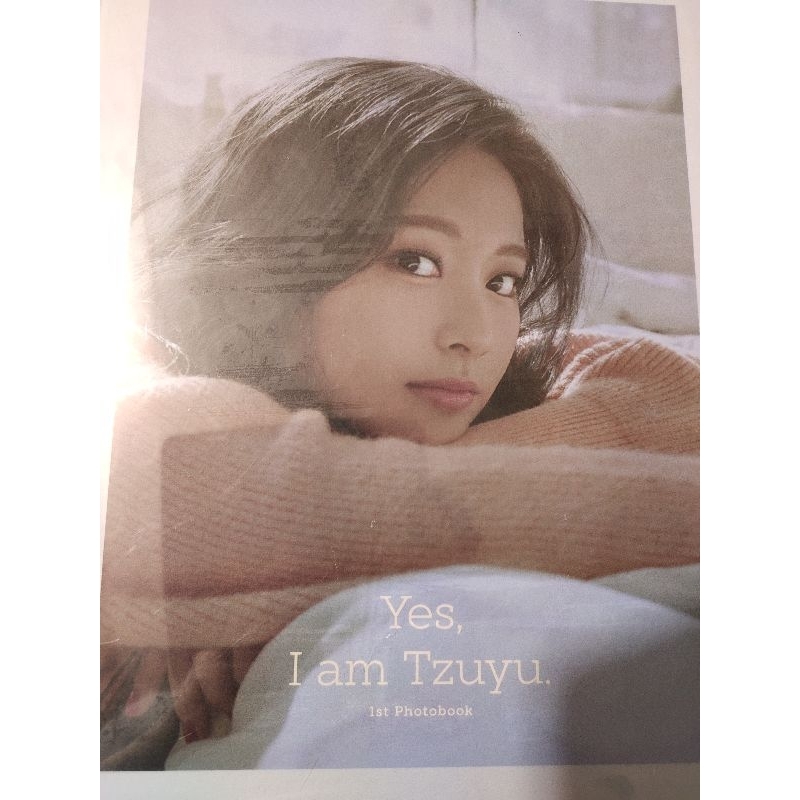 ［全新未拆］Twice Yes i am Tzuyu 子瑜藍版寫真