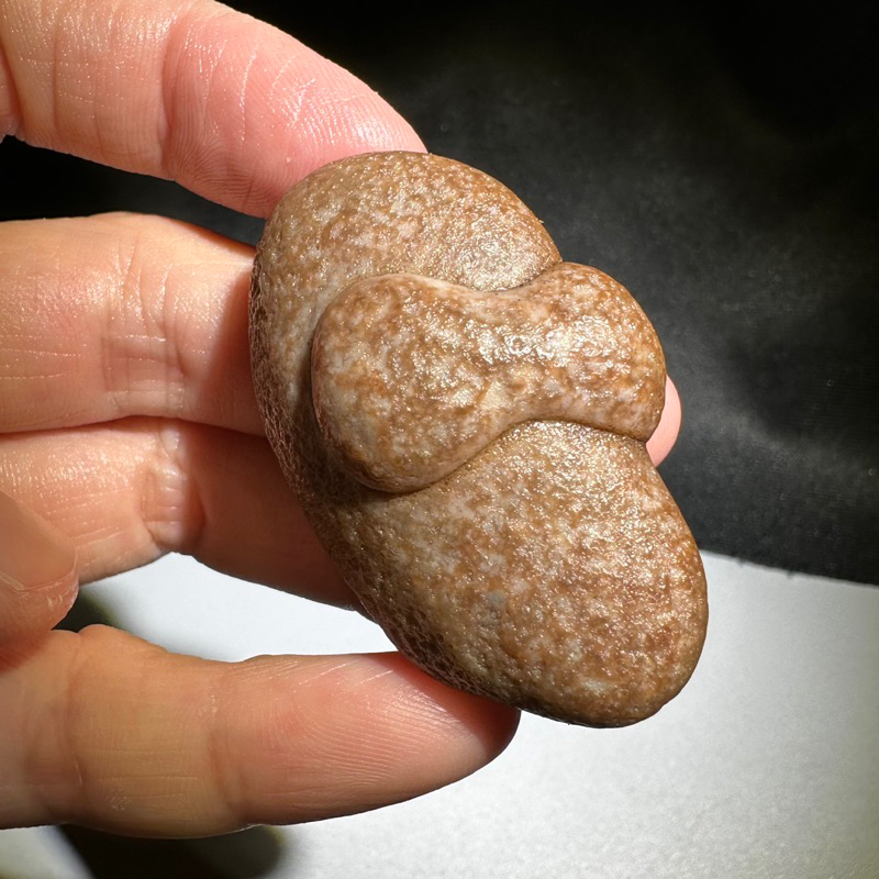 埃及。雲紋石。戈壁石。蛋白石。奇怪的石頭。焦糖饅頭。原石。原礦。象形。組合。