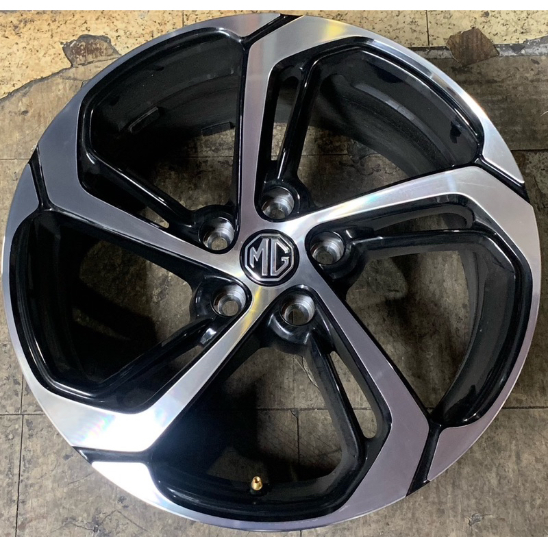 MG HS 中古鋁圈 18吋 112/5孔 7.5J ET:41