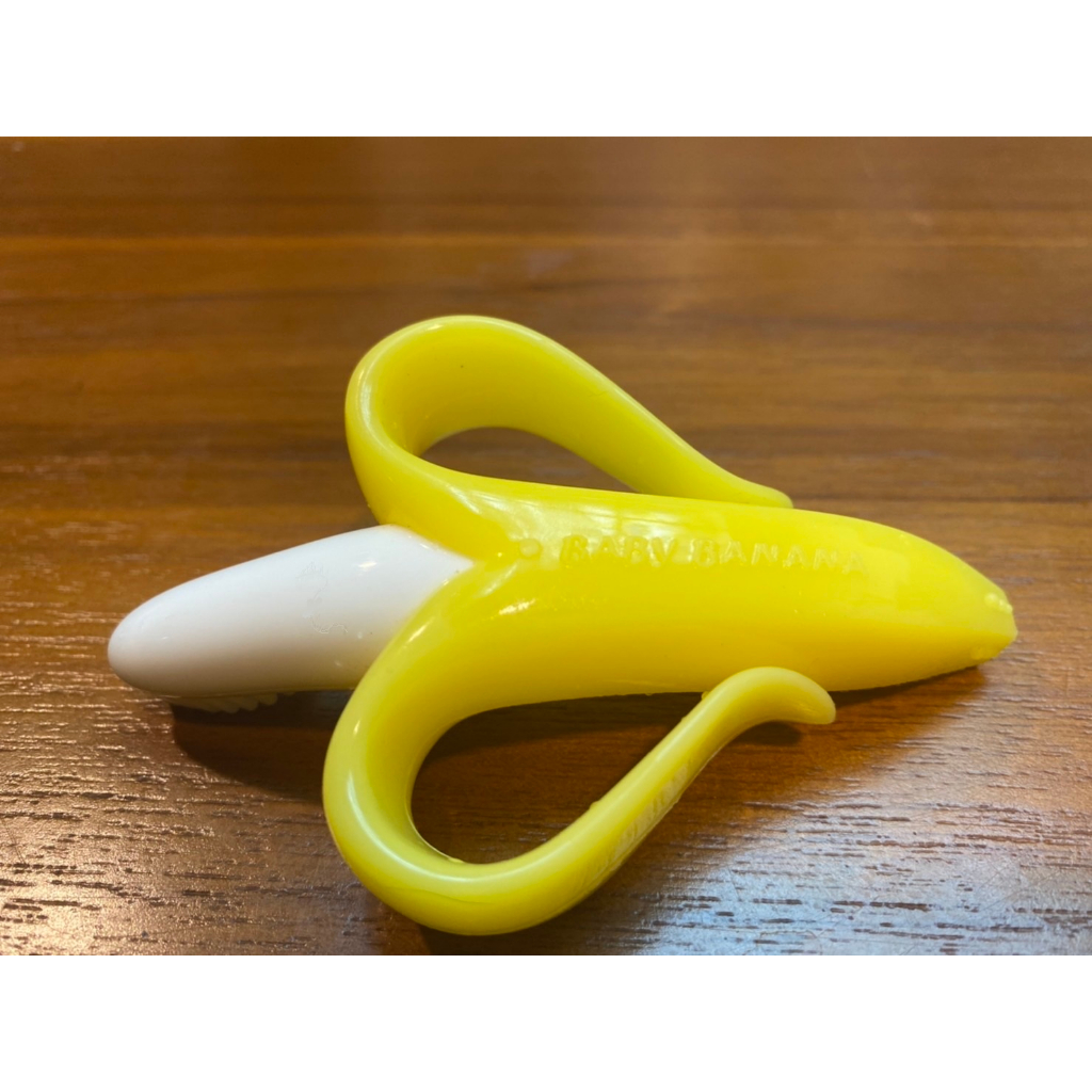 Baby Banana  心型香蕉牙刷 固齒器
