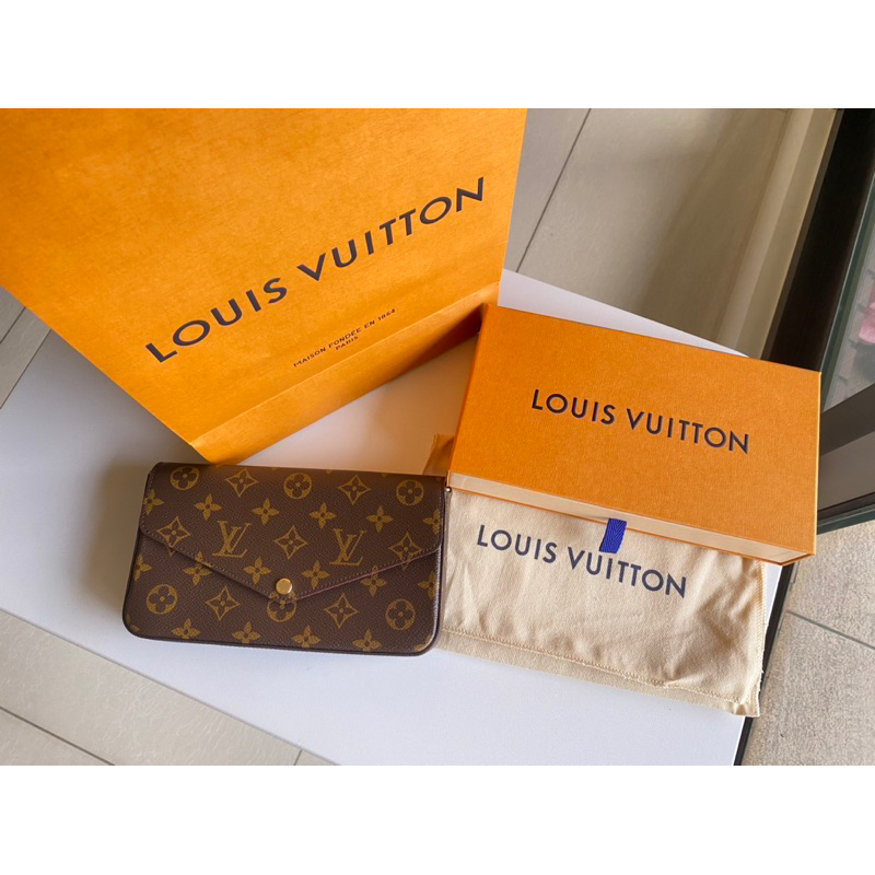 Shop Louis Vuitton 2024 SS M81896 Felicie Zipper Pouch (M81896) by  ElmShoesStyle