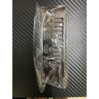 華碩ROG-STRIX-RX5700-O8G-GAMING顯示卡檔板檔片，有附螺絲