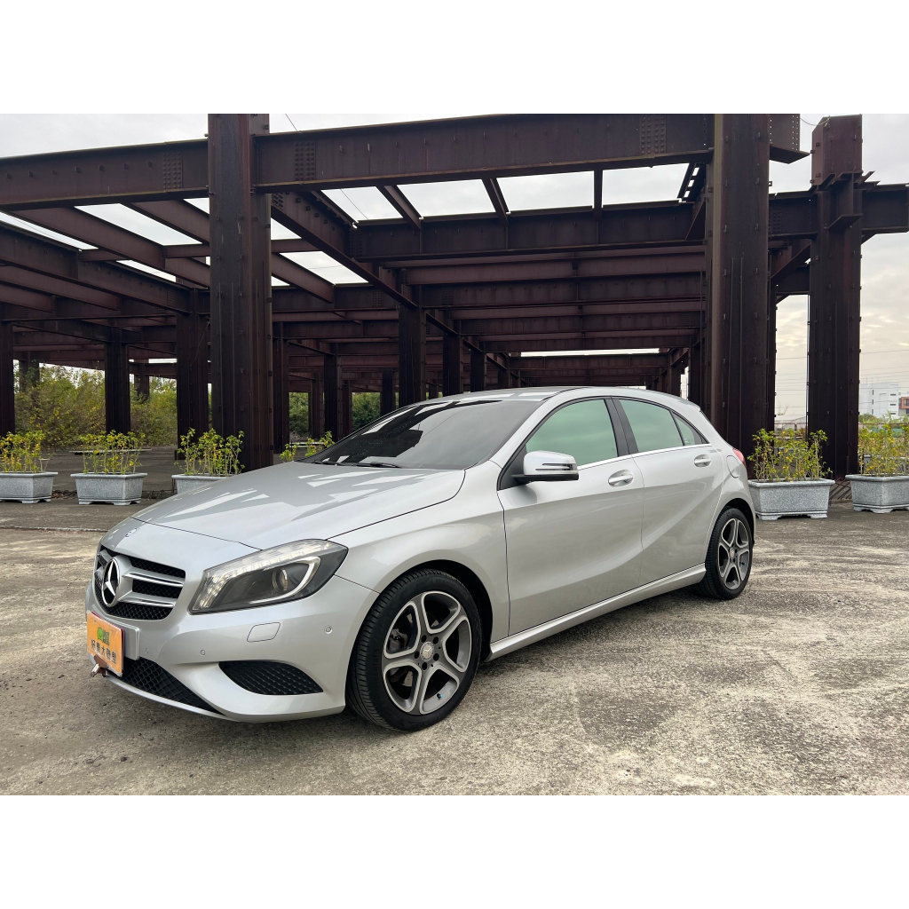 2013年賓士A180 總代理