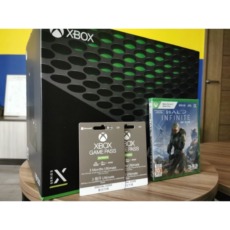Xbox series X主機(完整盒裝)+Xbox Game Pass Ultimate三個月(兩張)