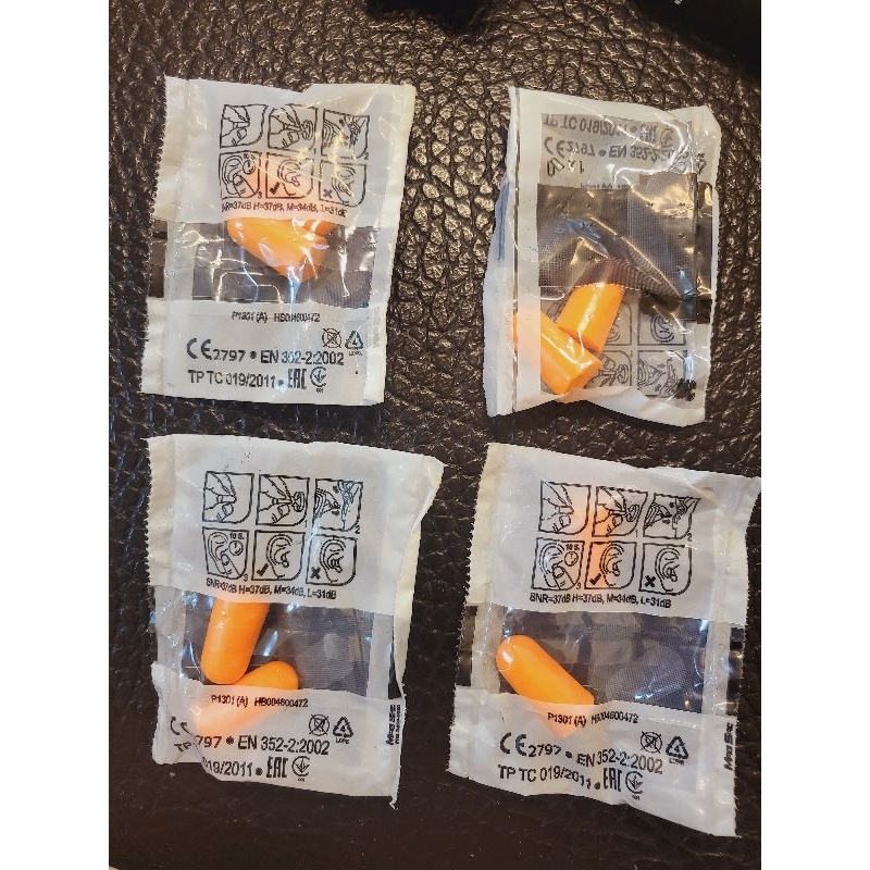 隔音耳塞睡眠搭飛機都可使用，一包3元