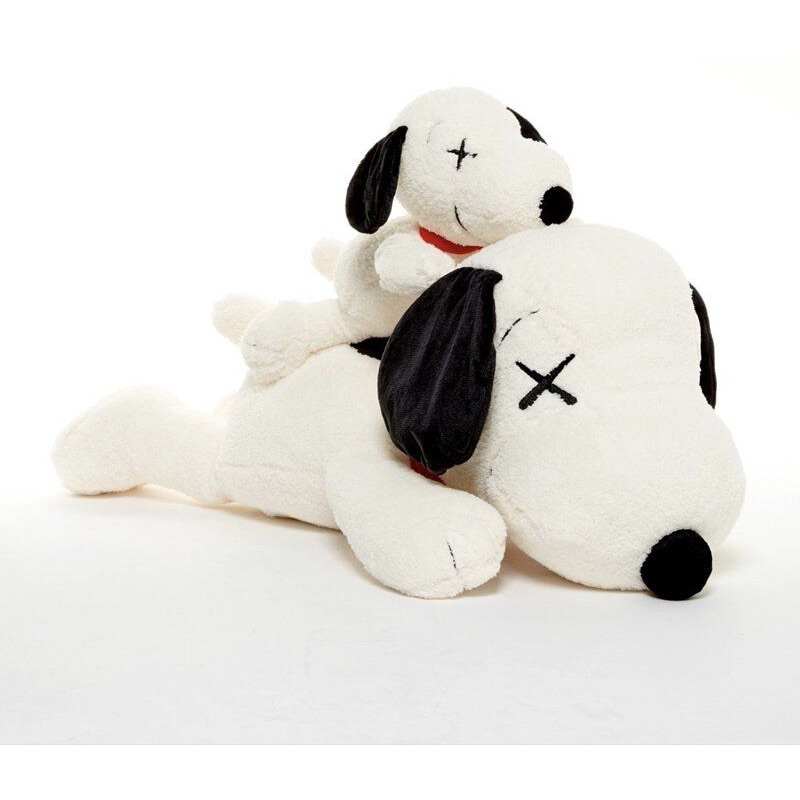 全新 門市品 UNIQLO x KAWS PEANUTS 聯名 三方聯名款 snoopy 史奴比 玩偶 娃娃 黑色 白色