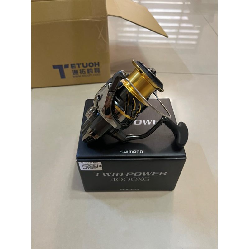 SHIMANO 20 TWIN POWER C4000XG