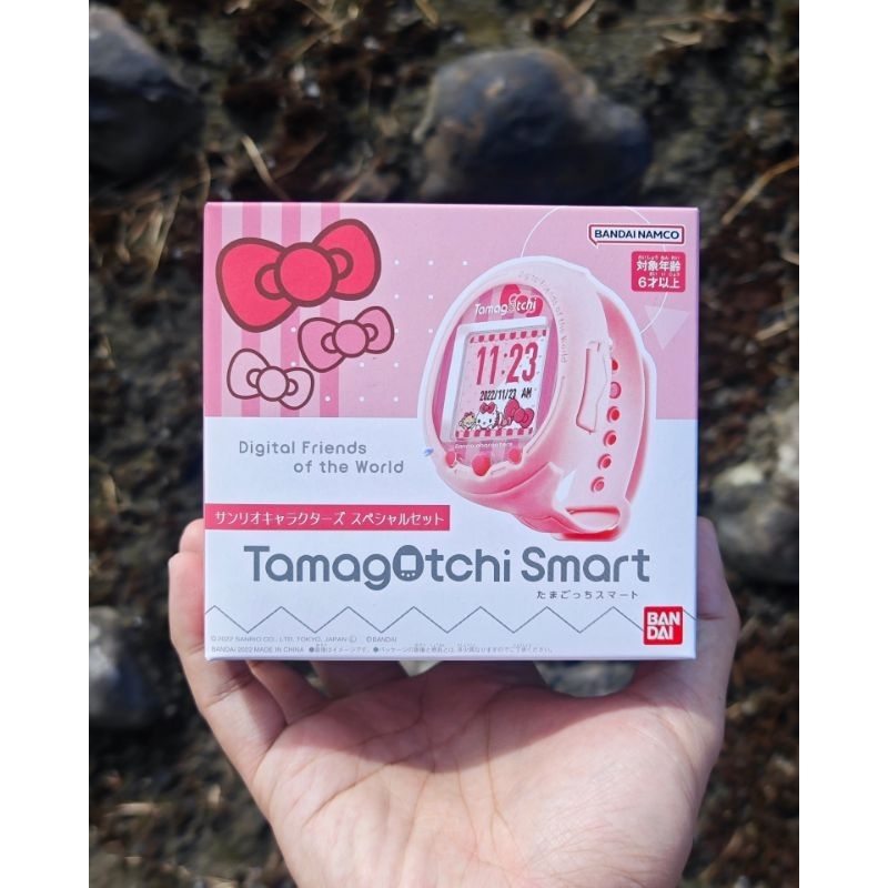 全新收藏品 Tamagotchi Smart 電子雞 三麗鷗聯名款 限量發行