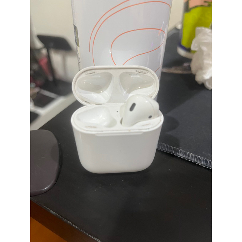 二手8成新 air pods2缺左耳 無生鏽