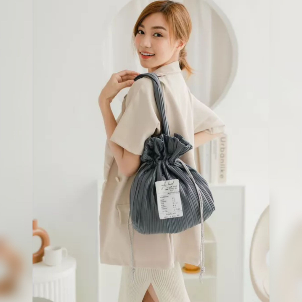 泰國品牌ᵀᴴ Wylla Brand 標籤 束口抽繩 水餃包 束口包 單肩包 側/肩背包