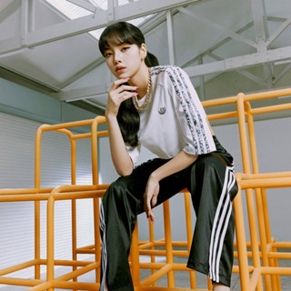 全新 adidas ORIGINALS BOXY 女裝 短袖T恤 BLACKPINK LISA 代言 (32)