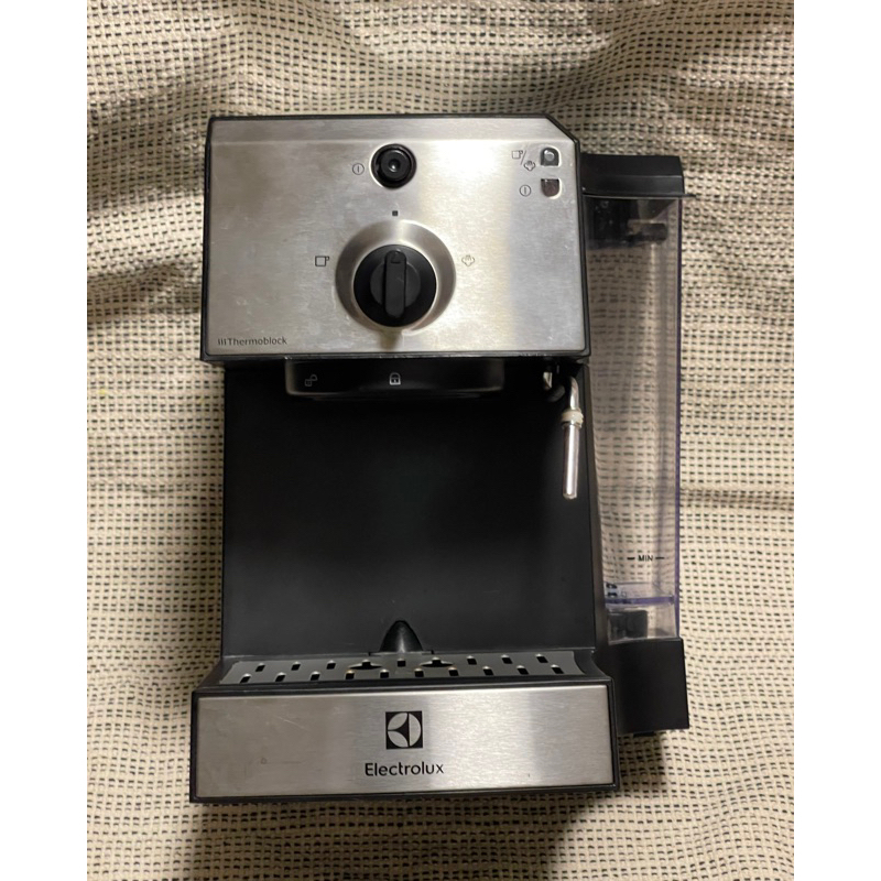 伊萊克斯 半自動義式咖啡機 E9EC1-100S 二手