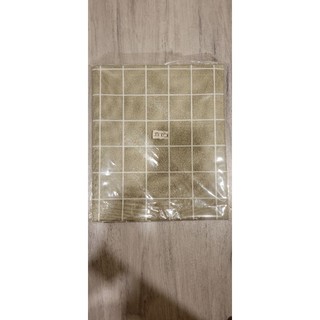 棕格子防水桌布137×180 CM