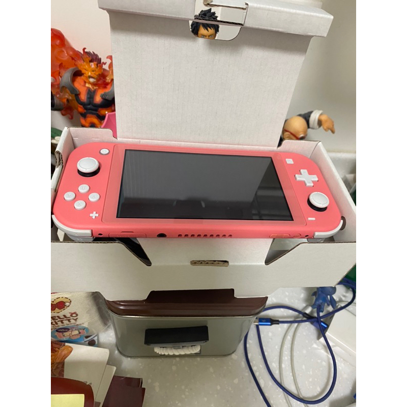 二手 任天堂 lite主機 珊瑚粉 附贈 收納包 購買證明 Nintendo Switch
