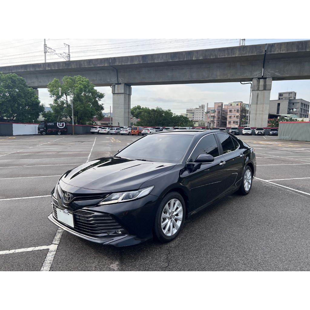 69w Toyota Camry 2.5豪華版 汽油 星耀黑