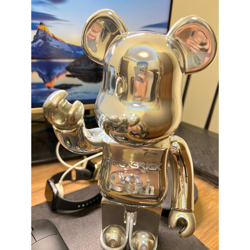 Be@rbrick 20週年電鍍發光版400%