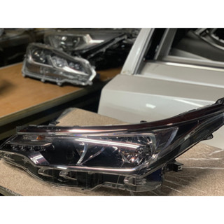 Toyota Altis 11.5代(17年)原廠鹵素大燈