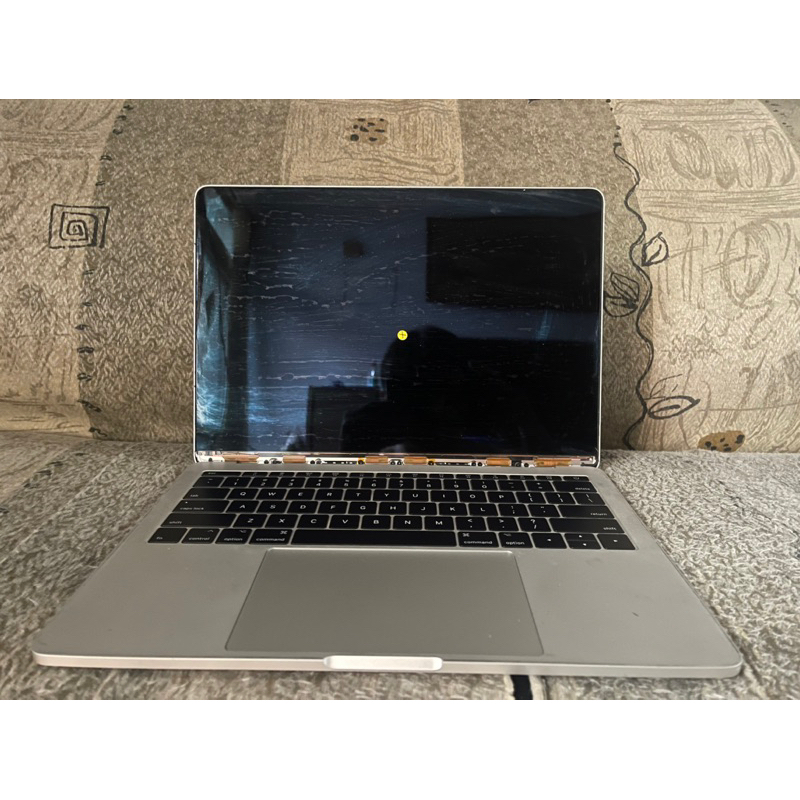 A1708 MacBook Pro 13吋 零件機 隨便賣