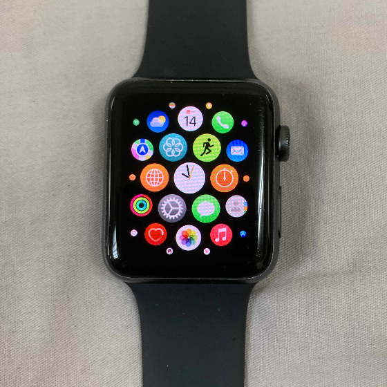 Apple Watch S3 42mm GPS 鋁金屬錶殼 黑色運動錶帶,電池健康96%